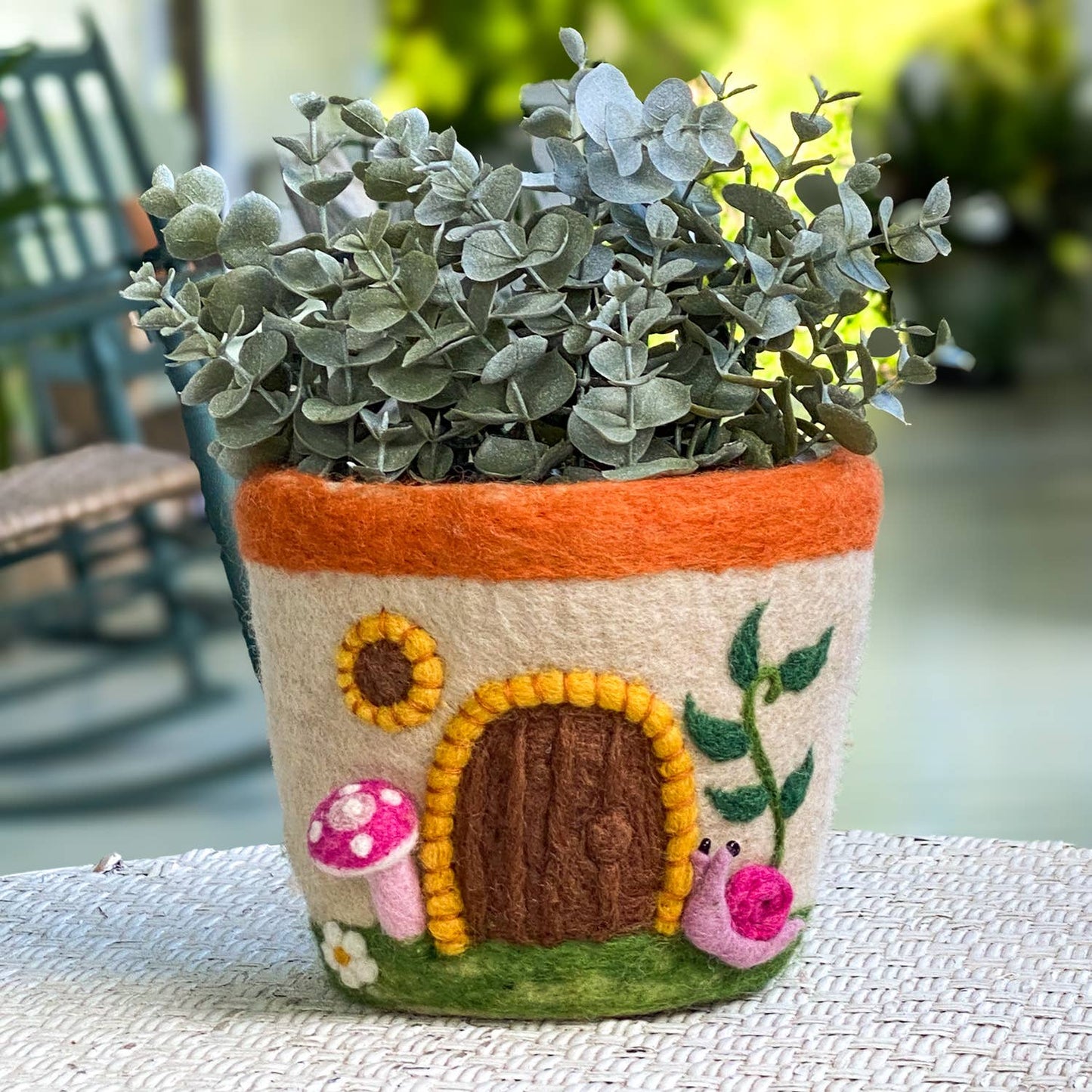 dZi Handmade - Felt Pot: Fungi House