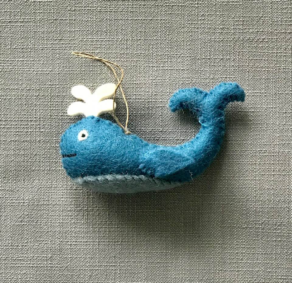 Ornament Whale Cutie